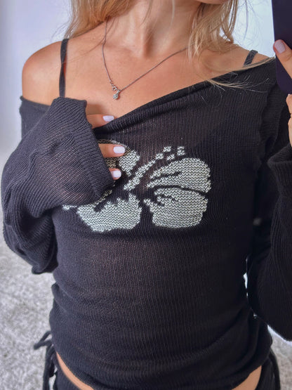 Hibiscus sweater